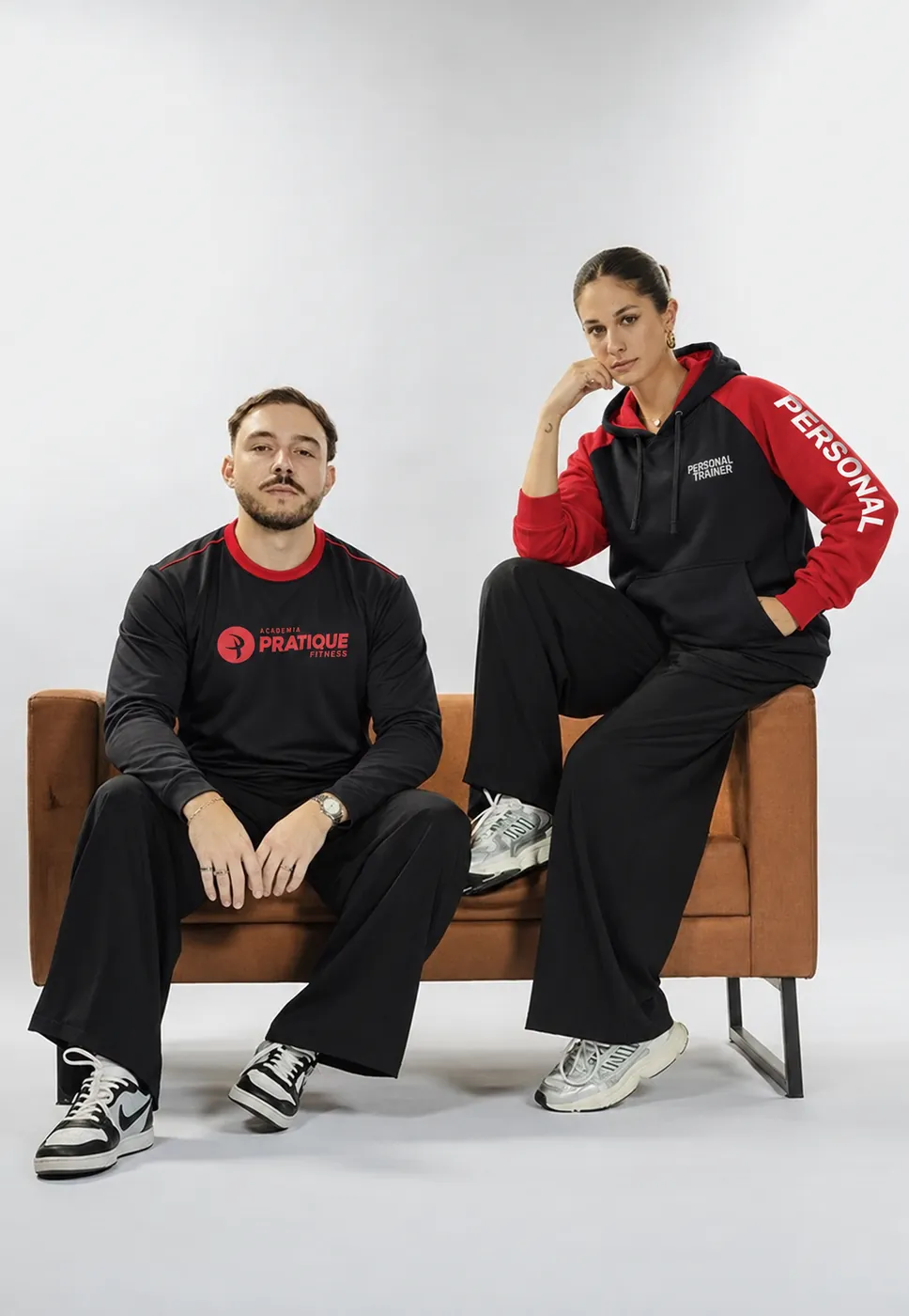 Moletom e blusão de personal trainer da Academia Pratique Fitness